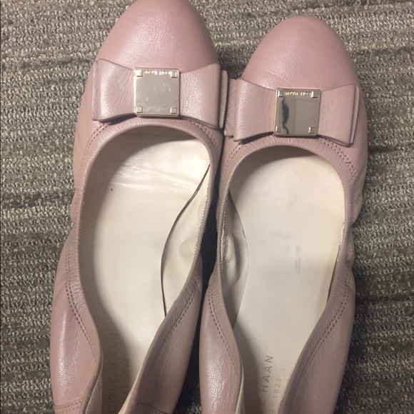 Cole Haan Womens Tali Modern Bow Ballet Flat Cole Haan Womens Tali Modern Bow Ballet Flat